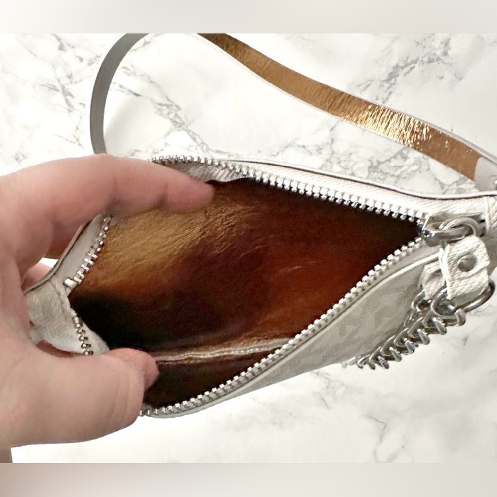 MICHAEL Michael Kors Monogram Coated Chain
Belt Bag White Metallic Size M EUC - Picture 6 of 10